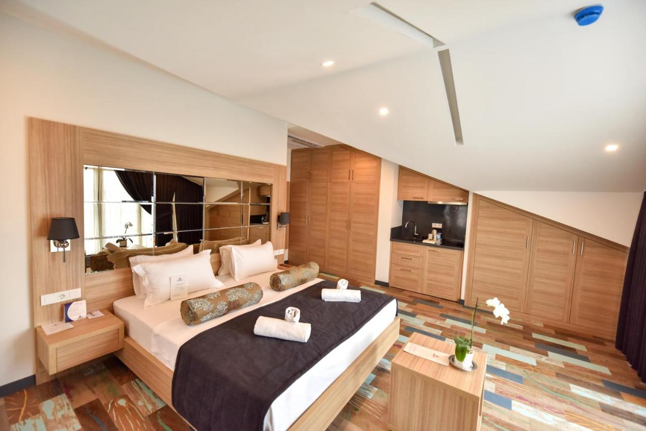 Aparthotel Alesta Midtown à Fethiye Extérieur photo